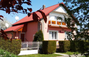 Holiday home in Balatonkeresztur 37078, Balatonkeresztur